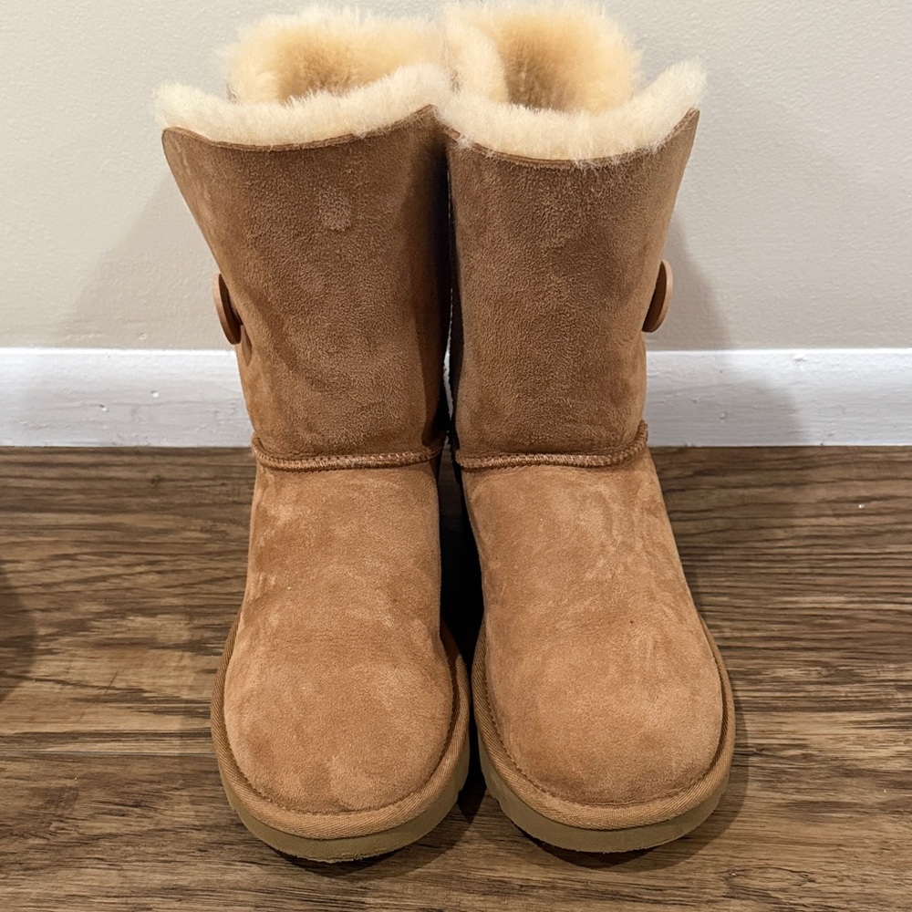 UGG Tan Shearling Winter Boots
